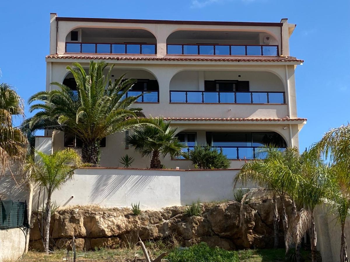 Nora'S Flats Apartamento Triscina Exterior foto